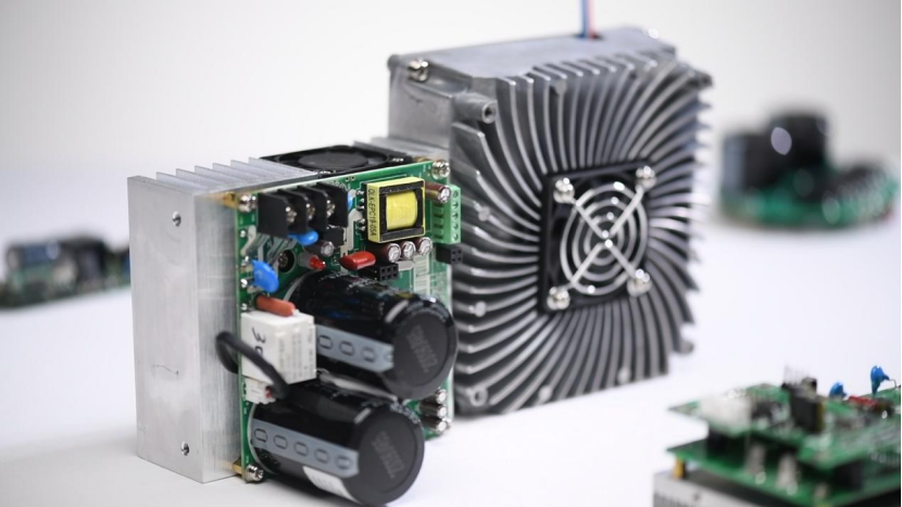 驅(qū)動(dòng)養(yǎng)殖產(chǎn)業(yè)升級(jí)！復(fù)興偉業(yè)單相電機(jī)控制板助力設(shè)備更安全穩(wěn)定